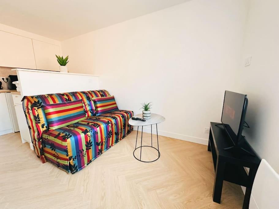 Le Studio - Cocon Scandinave - Parking Gratuit Pont-de-Veyle Exterior foto